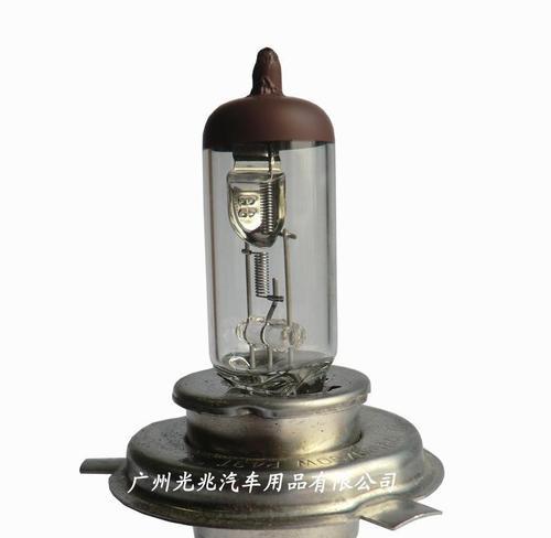 汽车灯泡更换注意事项（保证行车安全，掌握正确方法）