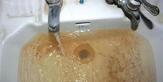 饮水机清洗后滴水问题解决方案（避免饮水机清洗后滴水）