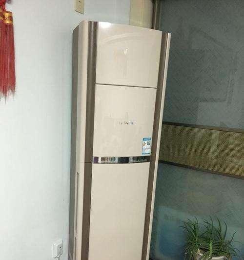 如何打开空调外壳（掌握简单技巧）