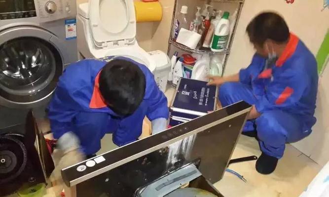 如何正确清洗油烟机，让你不再担心它掉下来（掌握正确的清洗方法）