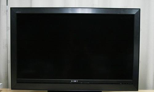 解决笔记本电脑四角发红问题的方法（应对笔记本电脑四角发红情况）