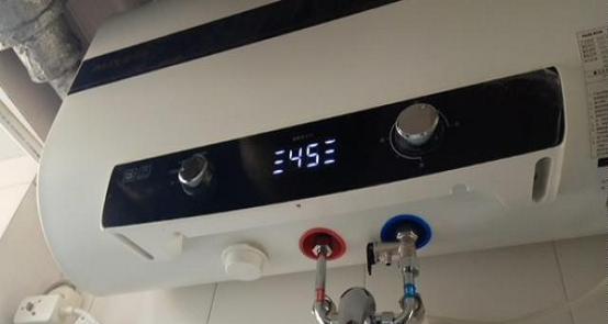 白天热水器跳闸原因分析与解决方法（白天热水器跳闸是什么原因）