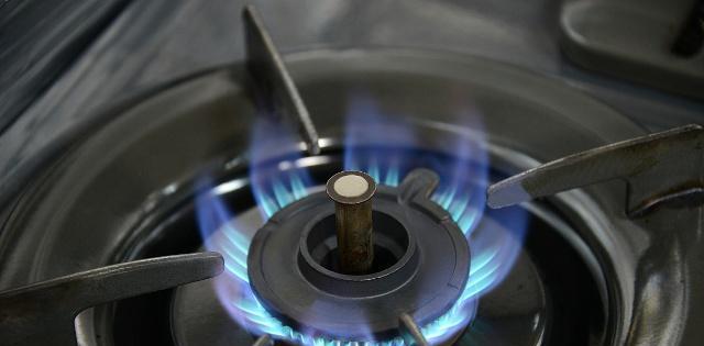 燃气灶旋转开关故障解决方法（探索厨房生活的最佳选择-燃气灶开关的常见故障及解决办法）