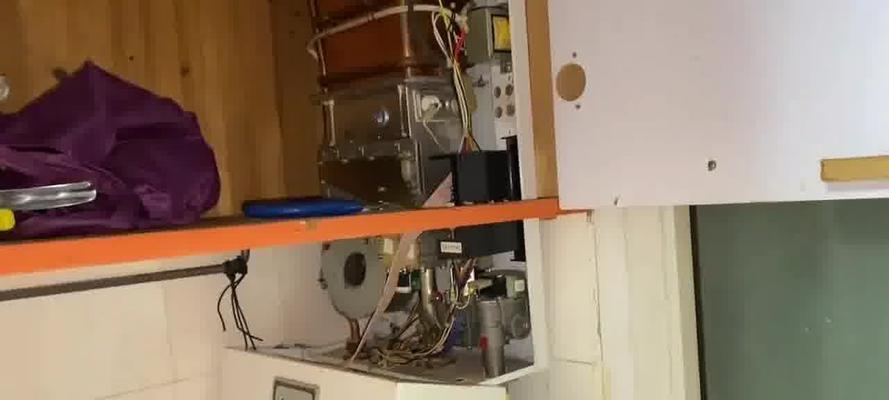 万和壁挂炉E0故障现象分析（万和壁挂炉E0故障原因与解决方法）