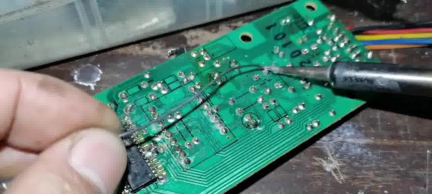 春兰空调E4故障代码原因分析（春兰空调E4故障代码的解读及处理方法）
