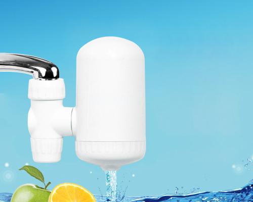 如何解决净水器漏水不停机的问题（探讨净水器漏水问题的解决方法及预防措施）
