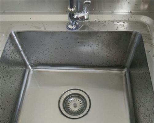 洗衣机水槽不出水的原因及解决方法（深入了解洗衣机水槽不出水的常见原因和相应解决方案）