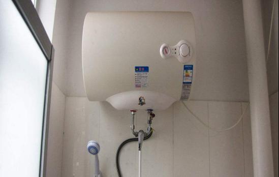 解决林内热水器水温忽冷忽热故障的方法（林内热水器故障原因分析及解决方案）