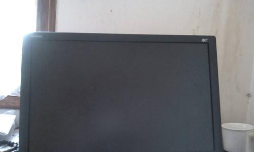 电视出现一半黑屏问题的原因及解决方法（电视显示异常的解决方案）