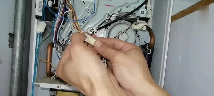 年代热水器E4故障表现及解决方法