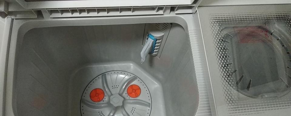 双缸洗衣机清洗方法是什么？如何彻底清洁洗衣机内部？