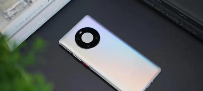 iPhone13直降1800元是真的吗？购买后如何享受优惠？