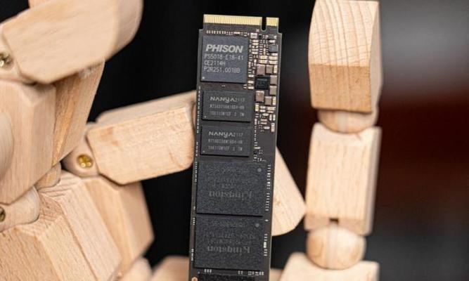 KingstonFURY叛逆者固态硬盘评测怎么样？性能如何？