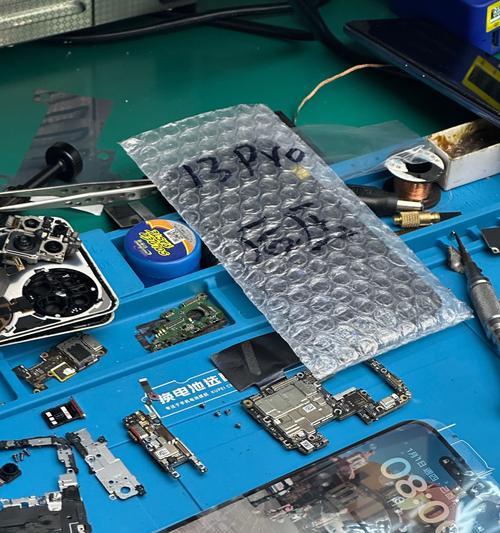 战神z6内存条拆卸方法？拆卸时应注意什么？