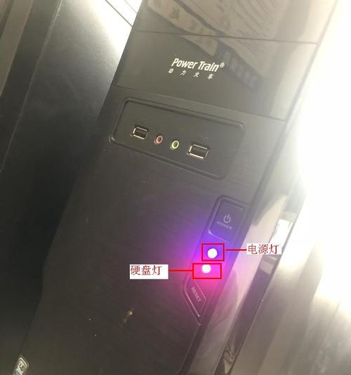 电脑内存条闪红灯的原因是什么？