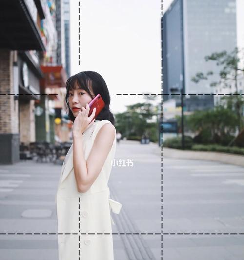 手机拍照时如何调出曝光条？