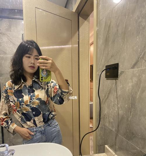 苹果手机如何使用镜子功能拍照？操作步骤是什么？