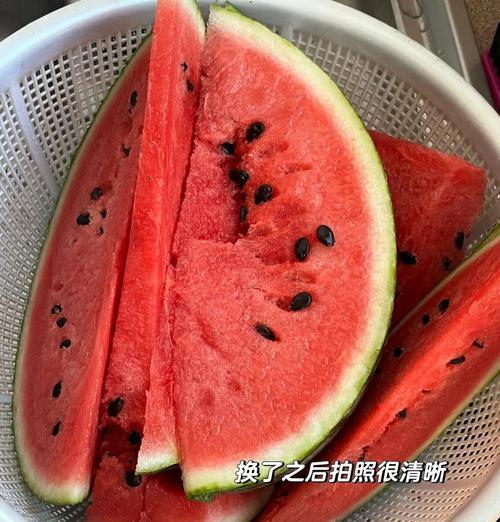 手机摄像头摔裂了怎么修复？有裂痕的摄像头还能用吗？