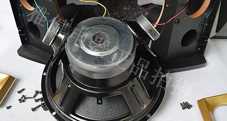 雅马哈圆小音箱拆解步骤是什么？