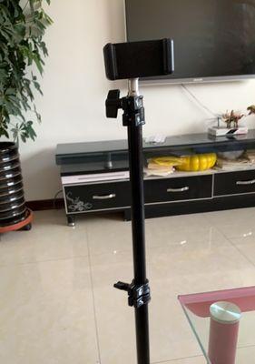 手机三脚架桌子拆卸视频教程在哪里找？如何操作？