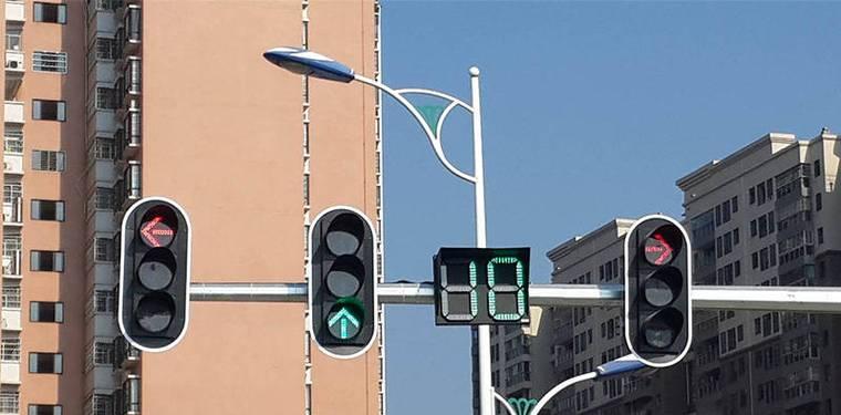网关信号灯闪烁是正常现象吗？