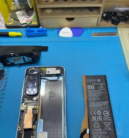 新安手机电池更换流程是怎样的？需要哪些工具？
