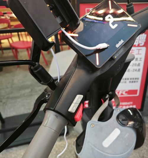极速2号充电器给手机充电的方法是什么？